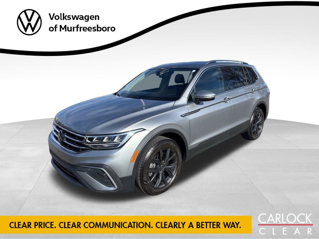 Certified 2024 Volkswagen Tiguan SE image 1