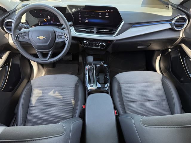 Used 2025 Chevrolet Trax LT image 13