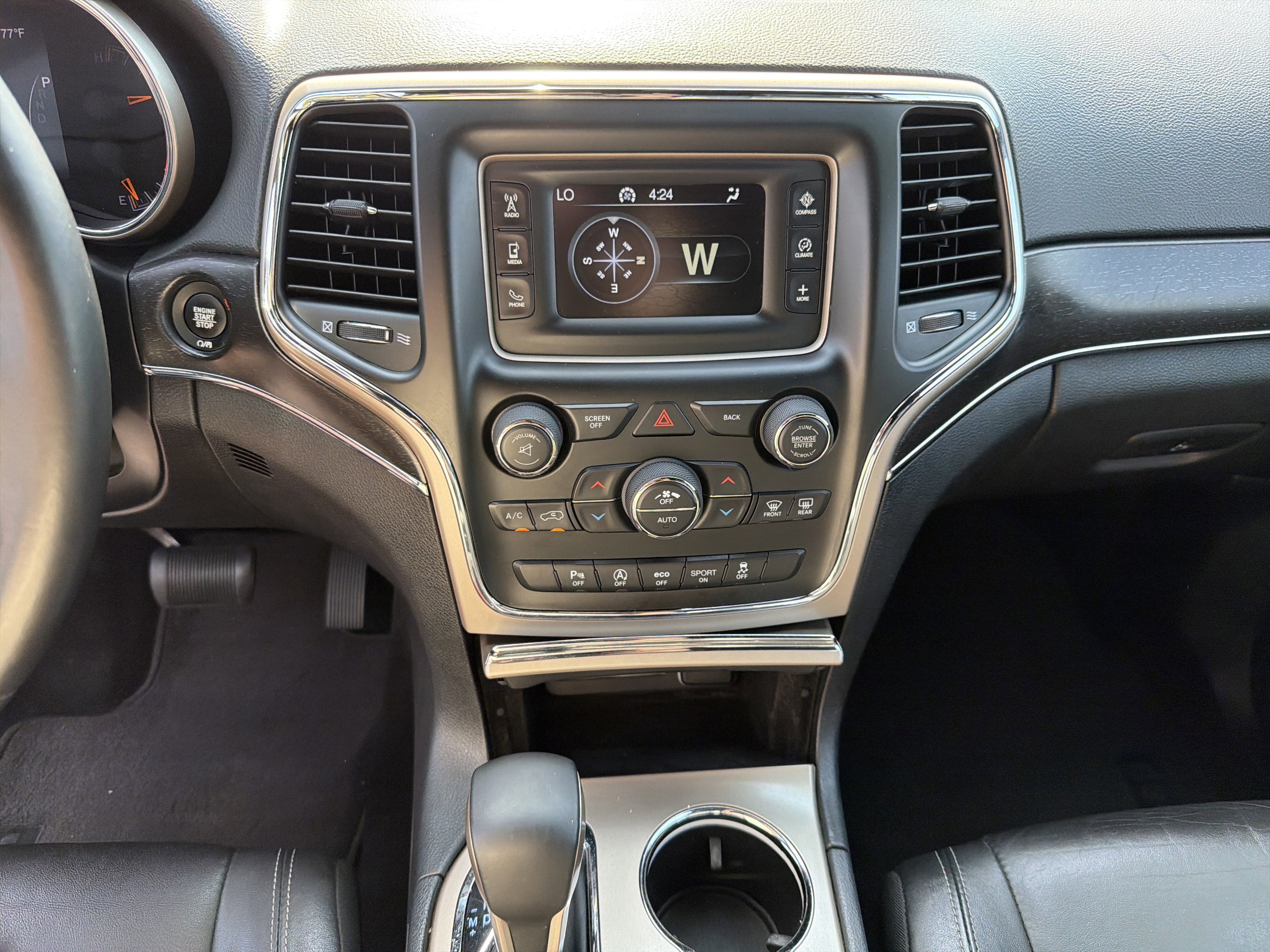 Used 2017 Jeep Grand Cherokee Limited RWD image 8