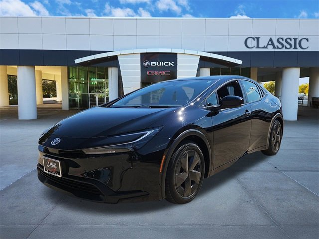 Used 2025 Toyota Prius LE