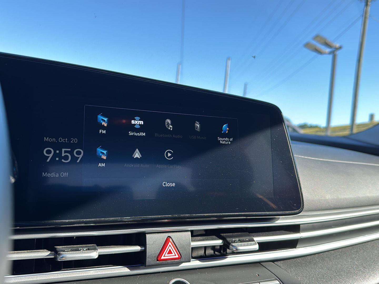 Used 2024 Hyundai Elantra Limited image 21