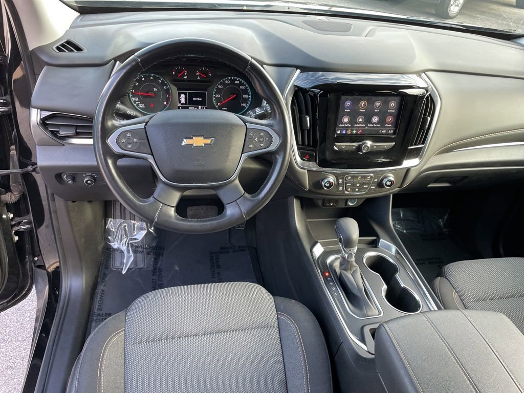 Used 2021 Chevrolet Traverse LT image 24
