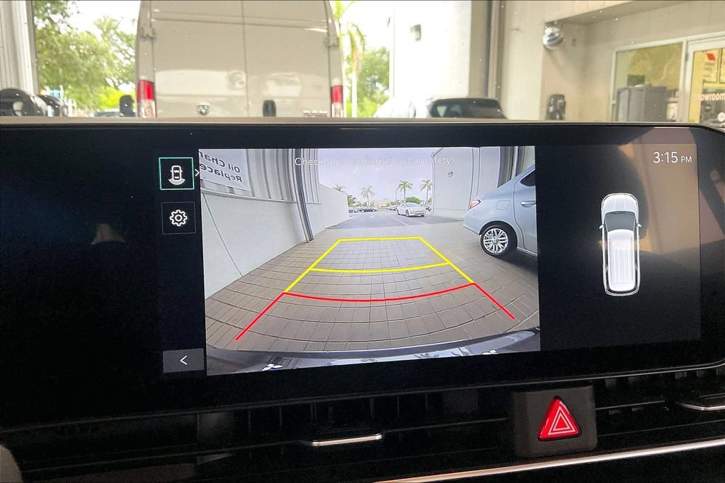 Used 2026 Kia Carnival FWD image 12
