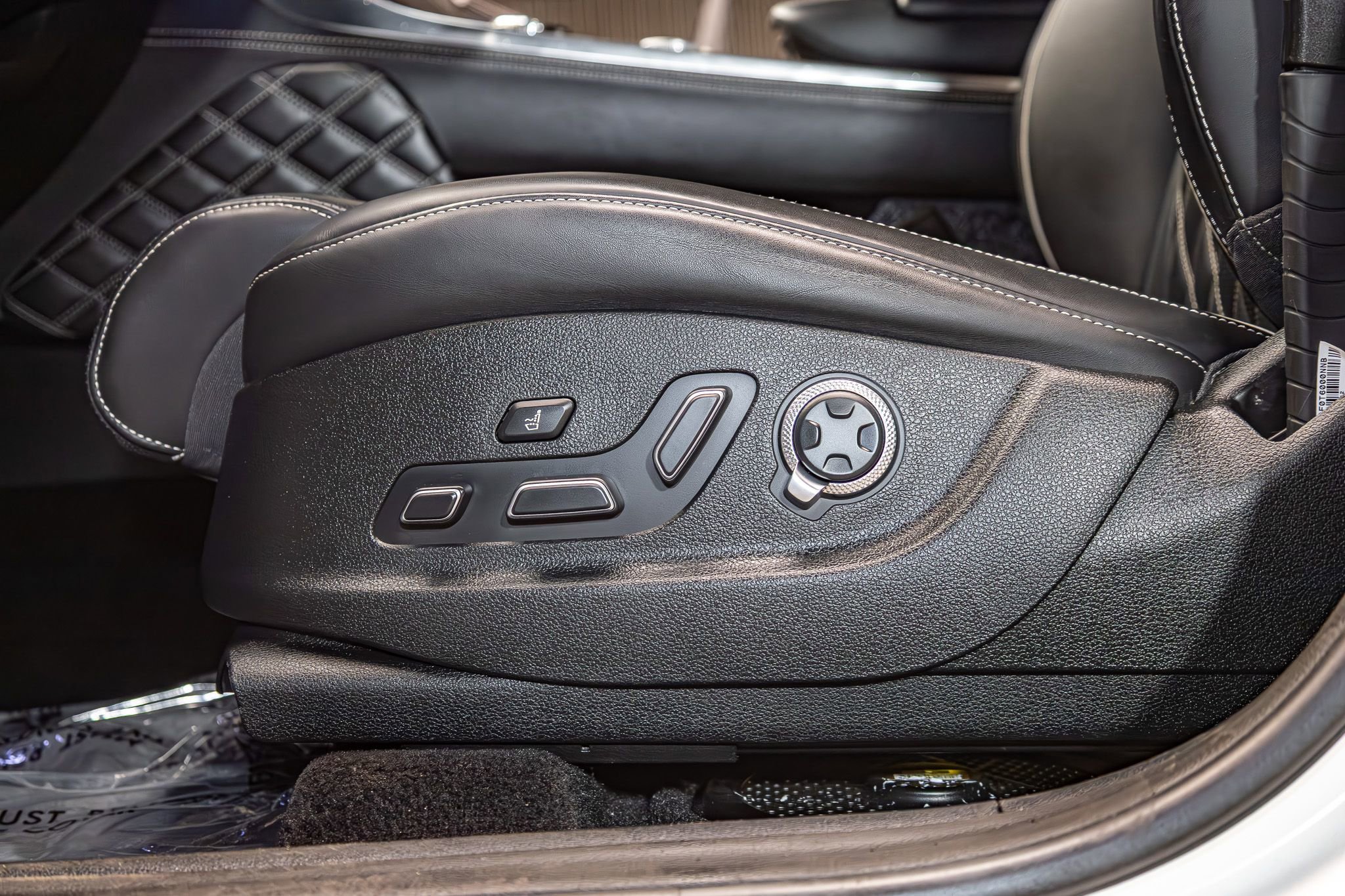 Used 2023 Genesis GV80 3.5T w/ Prestige Package AWD/4WD image 21