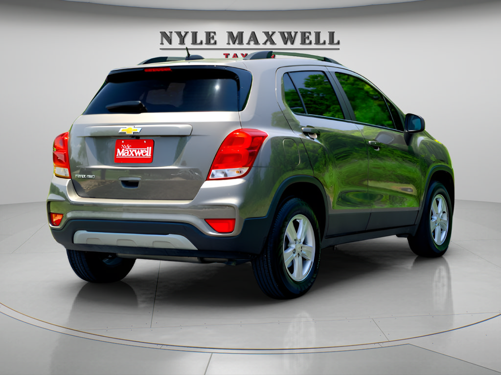 Used 2022 Chevrolet Trax LT w/ LT Convenience Package AWD/4WD image 6