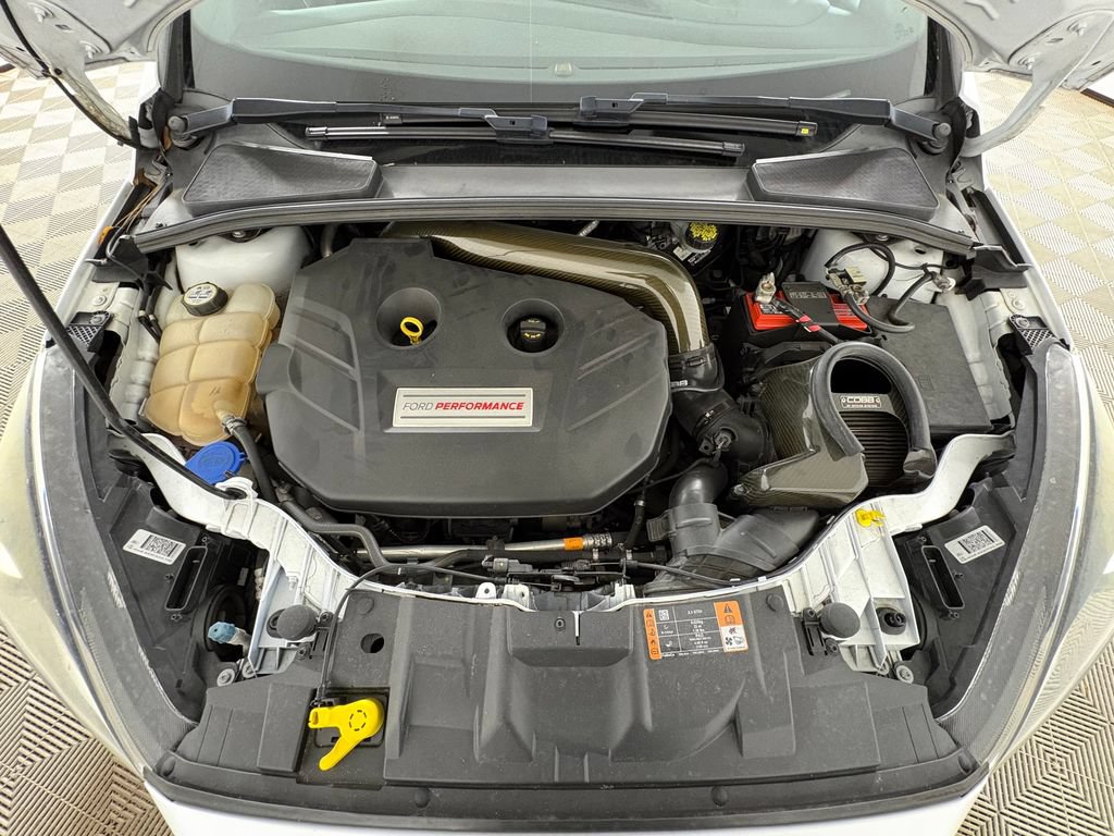 Used 2017 Ford Focus RS AWD/4WD image 33