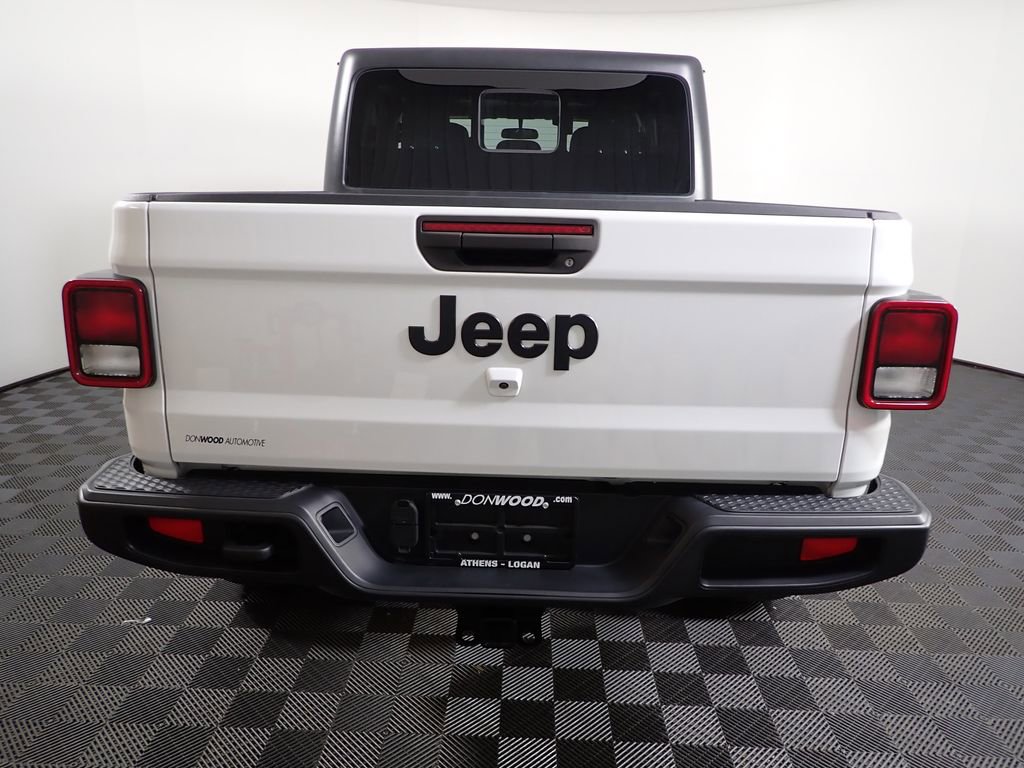 Used 2020 Jeep Gladiator Sport w/ Quick Order Package 24S AWD/4WD image 14