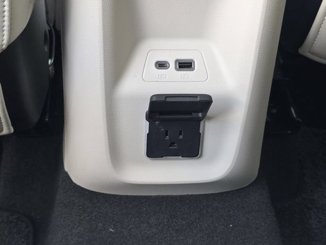 Used 2023 Buick Envision Avenir FWD image 20