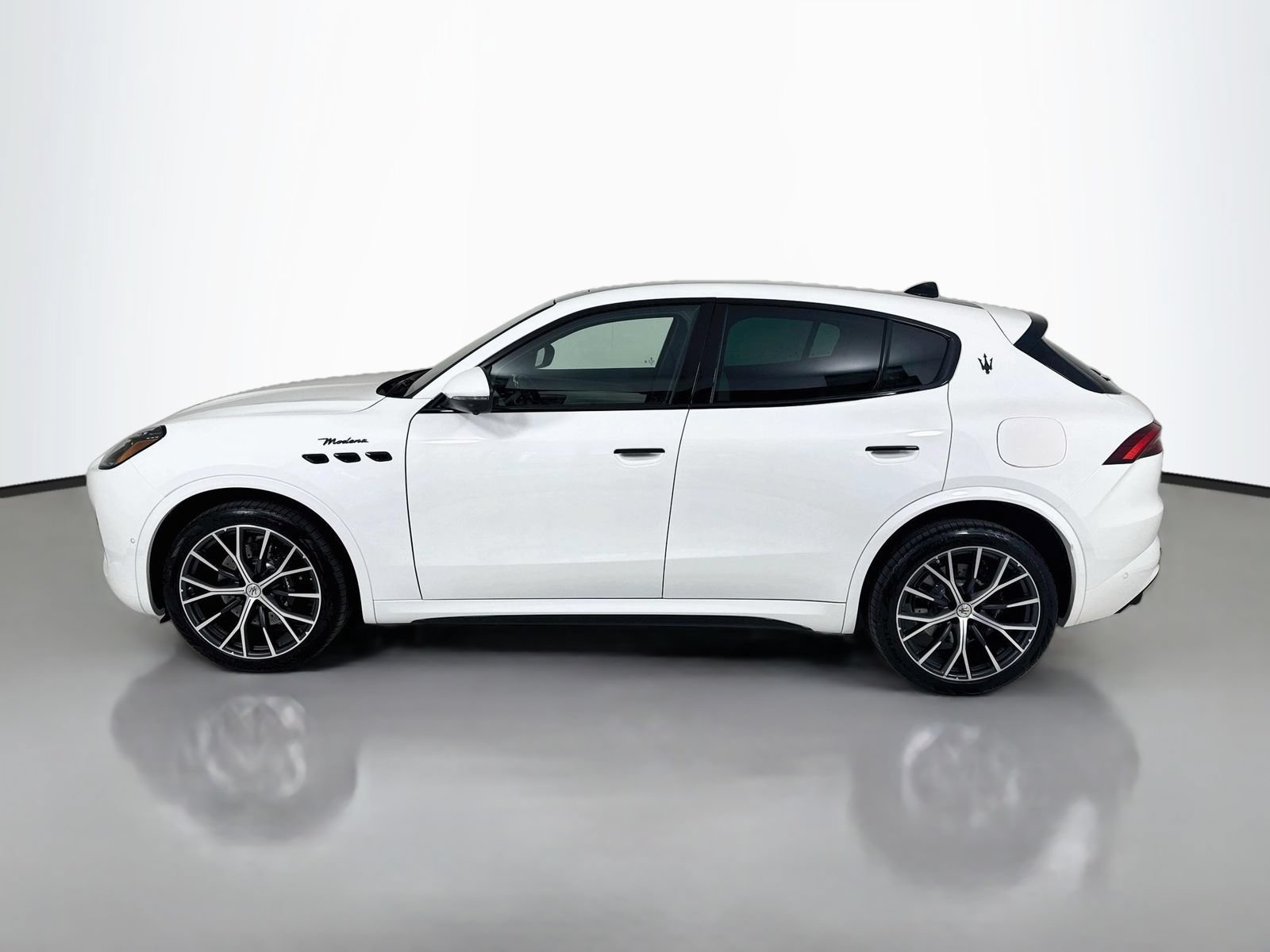 New 2026 Maserati Grecale Modena AWD/4WD image 4