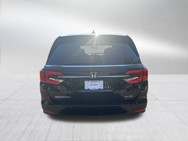 Used 2023 Honda Odyssey Elite image 7