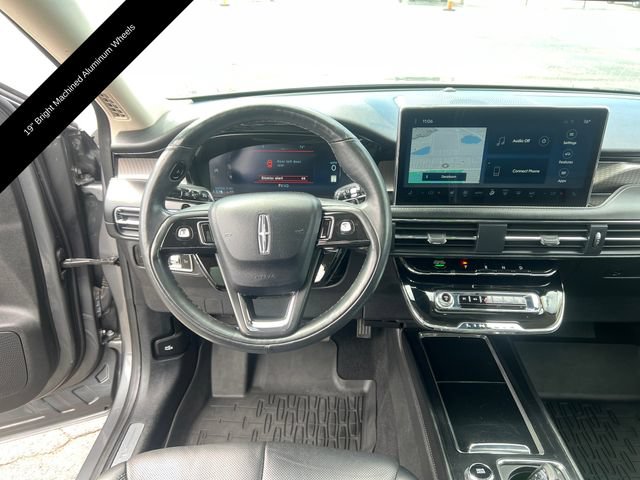 Certified 2023 Lincoln Corsair Reserve w/ Equipment Group 201A AWD/4WD image 16
