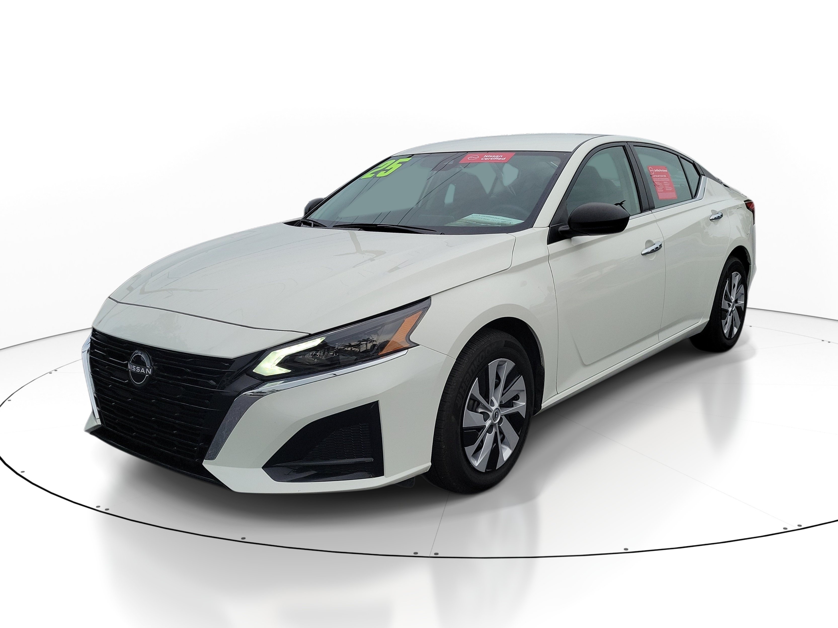 Certified 2025 Nissan Altima 2.5 S FWD image 3