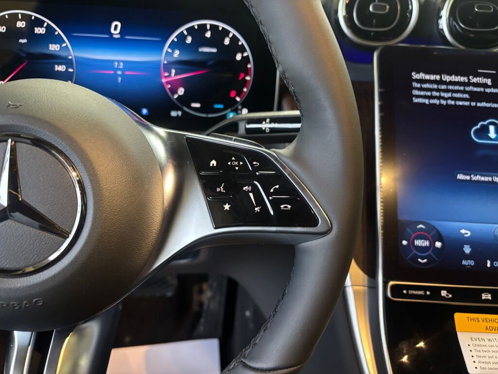 New 2026 Mercedes-Benz GLC 300 4MATIC image 9