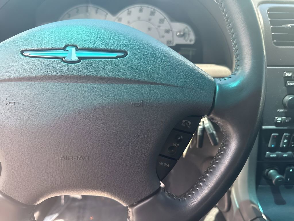 Used 2002 Ford Thunderbird RWD image 15