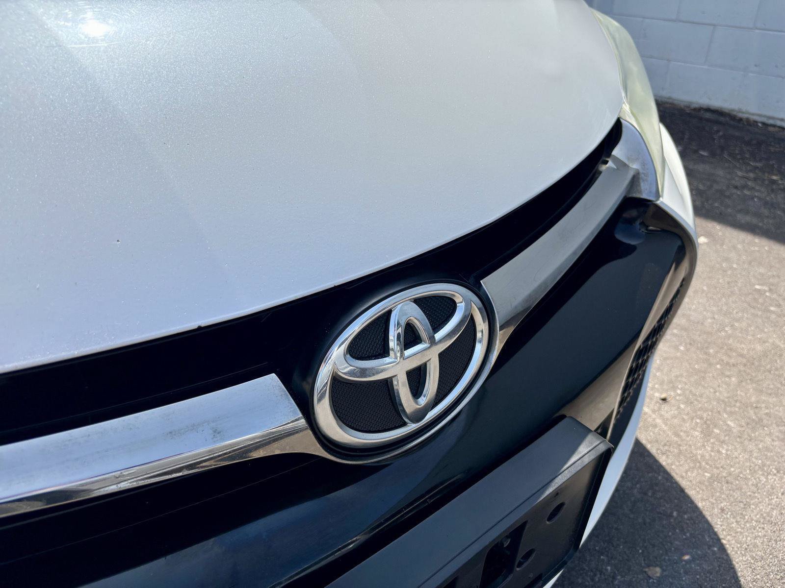 Used 2017 Toyota Camry SE FWD image 33