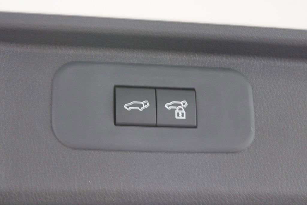 Used 2025 Toyota Grand Highlander Limited image 18