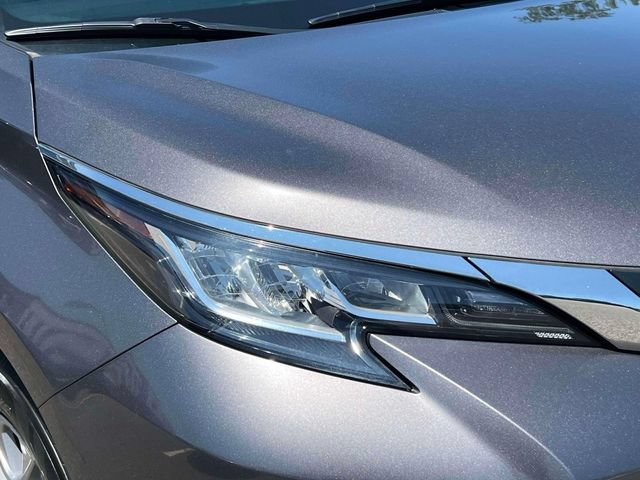 Certified 2021 Toyota Sienna XLE FWD image 13