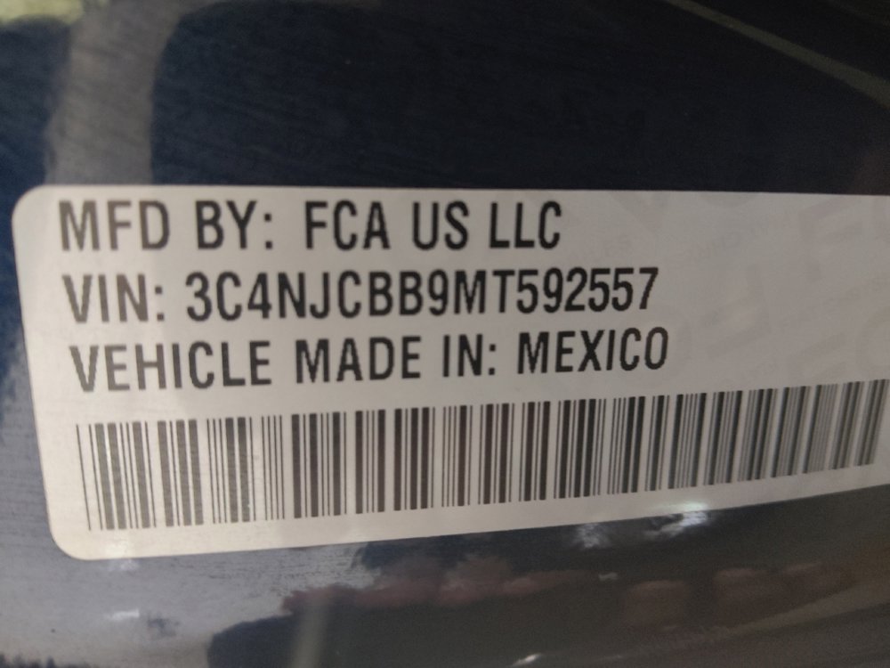 Used 2021 Jeep Compass Latitude w/ Sun and Sound Group FWD image 33