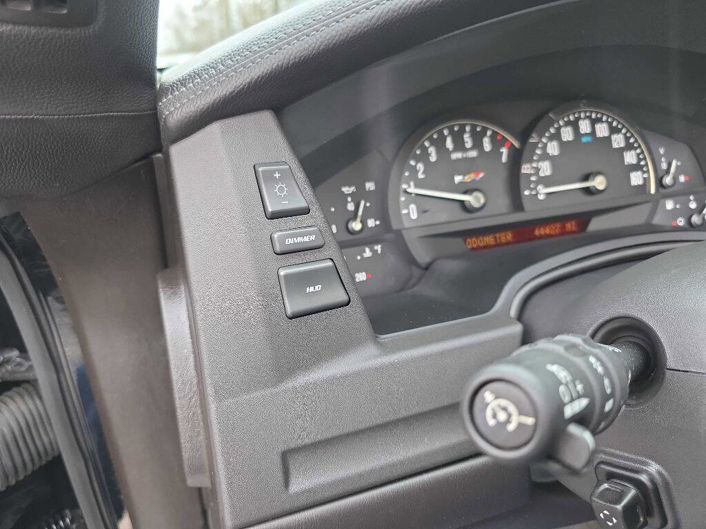 Used 2008 Cadillac XLR V image 20