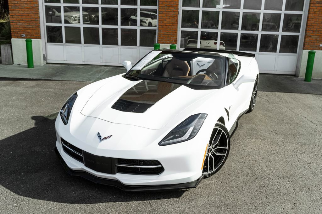 Used 2018 Chevrolet Corvette Stingray Convertible RWD image 4