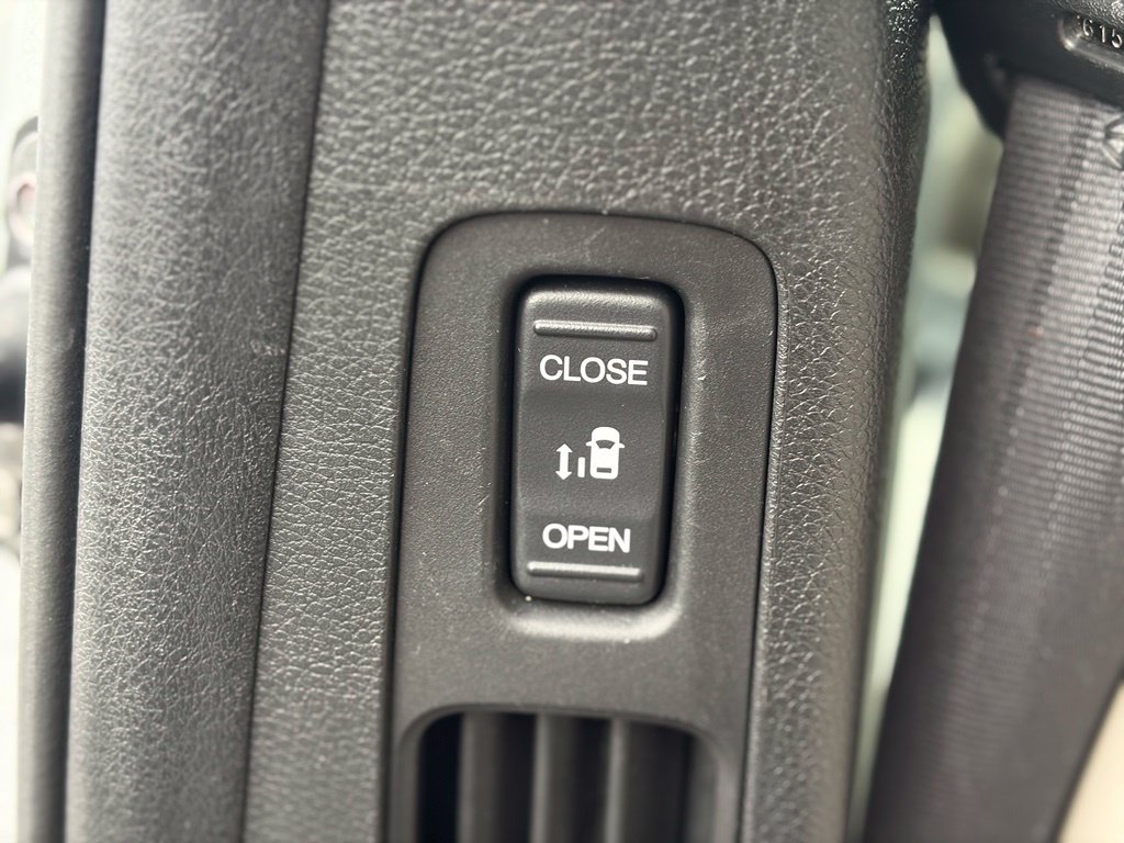 Used 2025 Honda Odyssey EX-L image 16