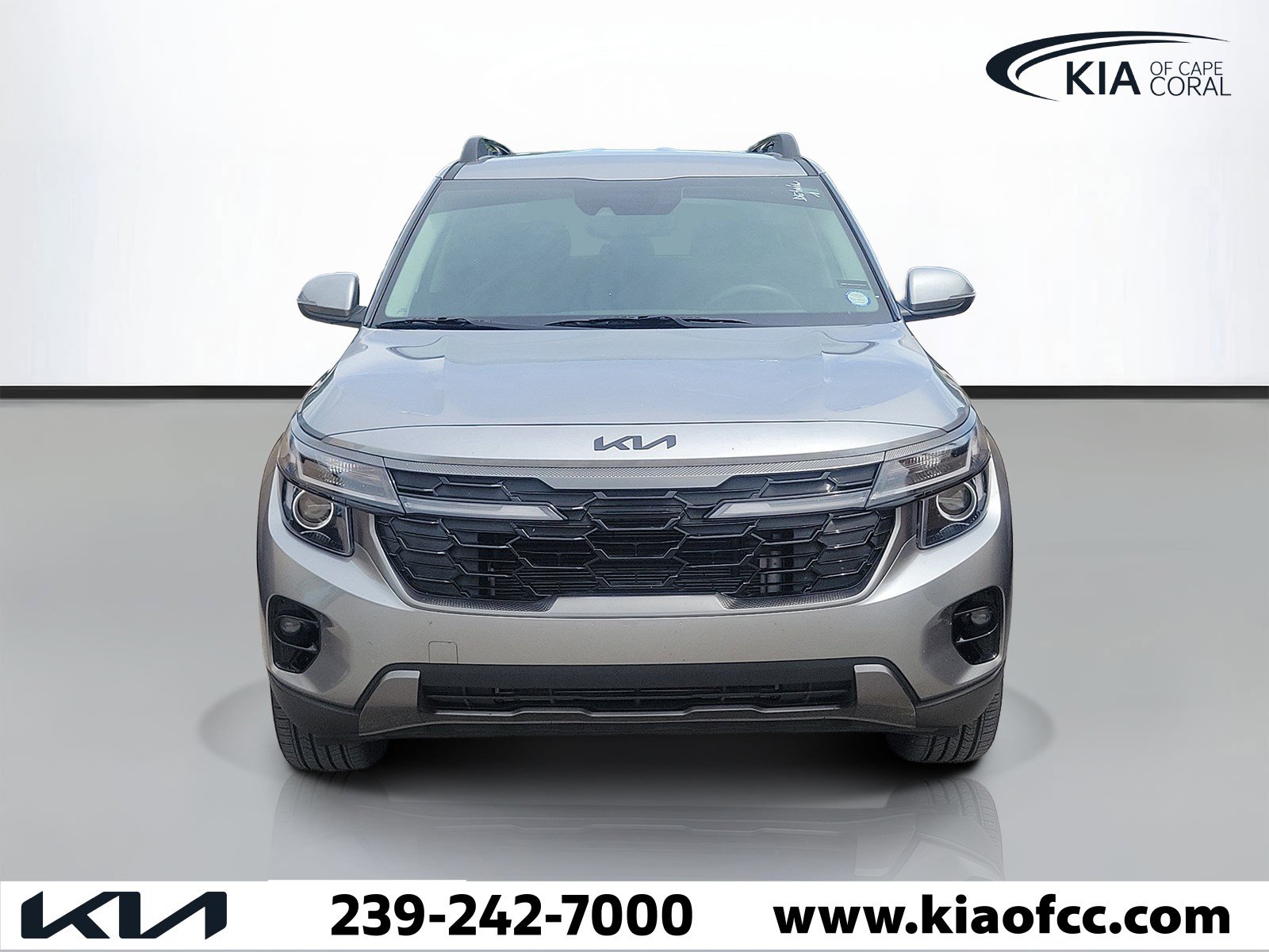 Certified 2025 Kia Seltos X-Line AWD/4WD image 2