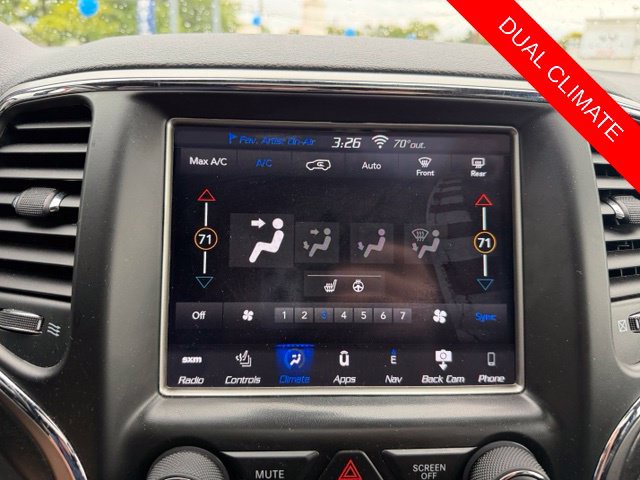 Used 2018 Jeep Grand Cherokee Altitude AWD/4WD image 42