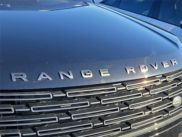 Used 2023 Land Rover Range Rover First Edition image 10
