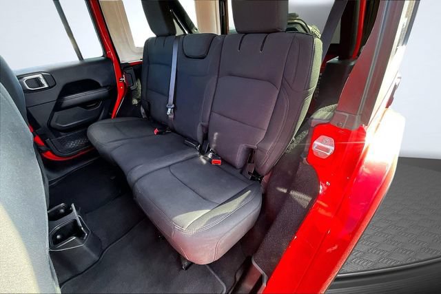 Used 2021 Jeep Wrangler Unlimited Sahara AWD/4WD image 22
