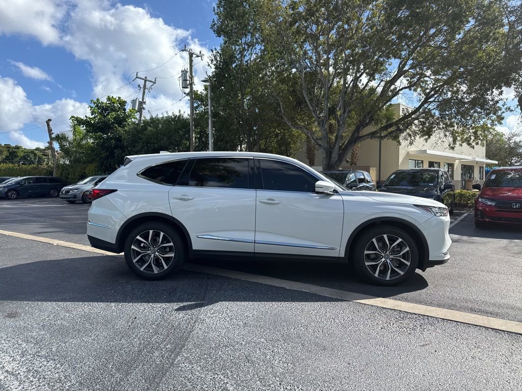 Used 2022 Acura MDX FWD w/ Technology Package image 5