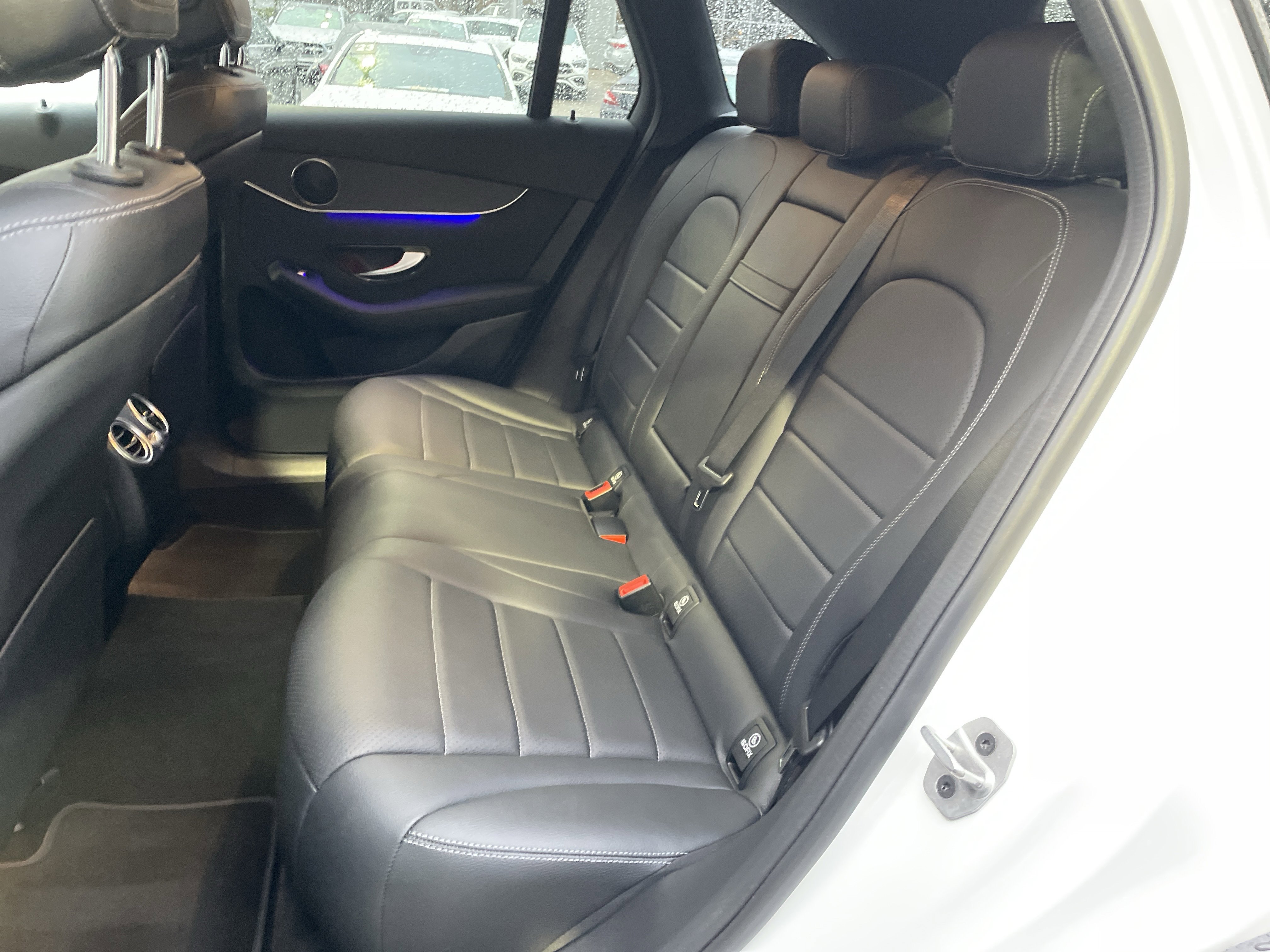 Certified 2022 Mercedes-Benz GLC 300 4MATIC w/ Driver Assistance Package image 40