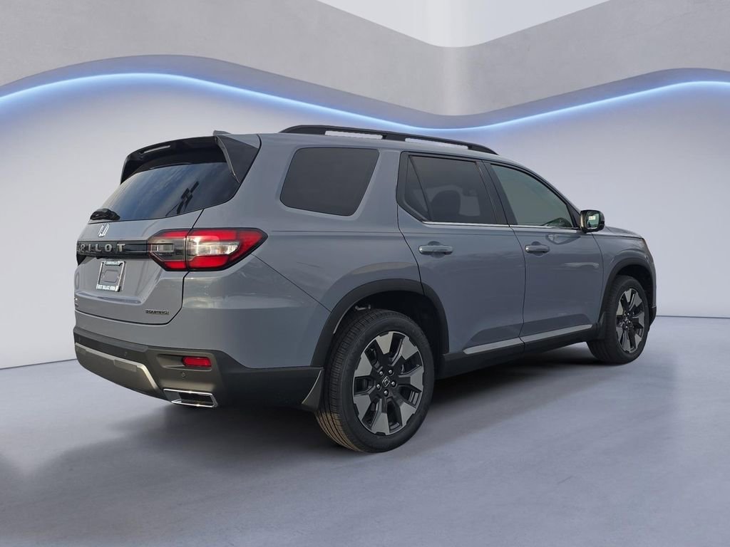 New 2026 Honda Pilot Touring image 5
