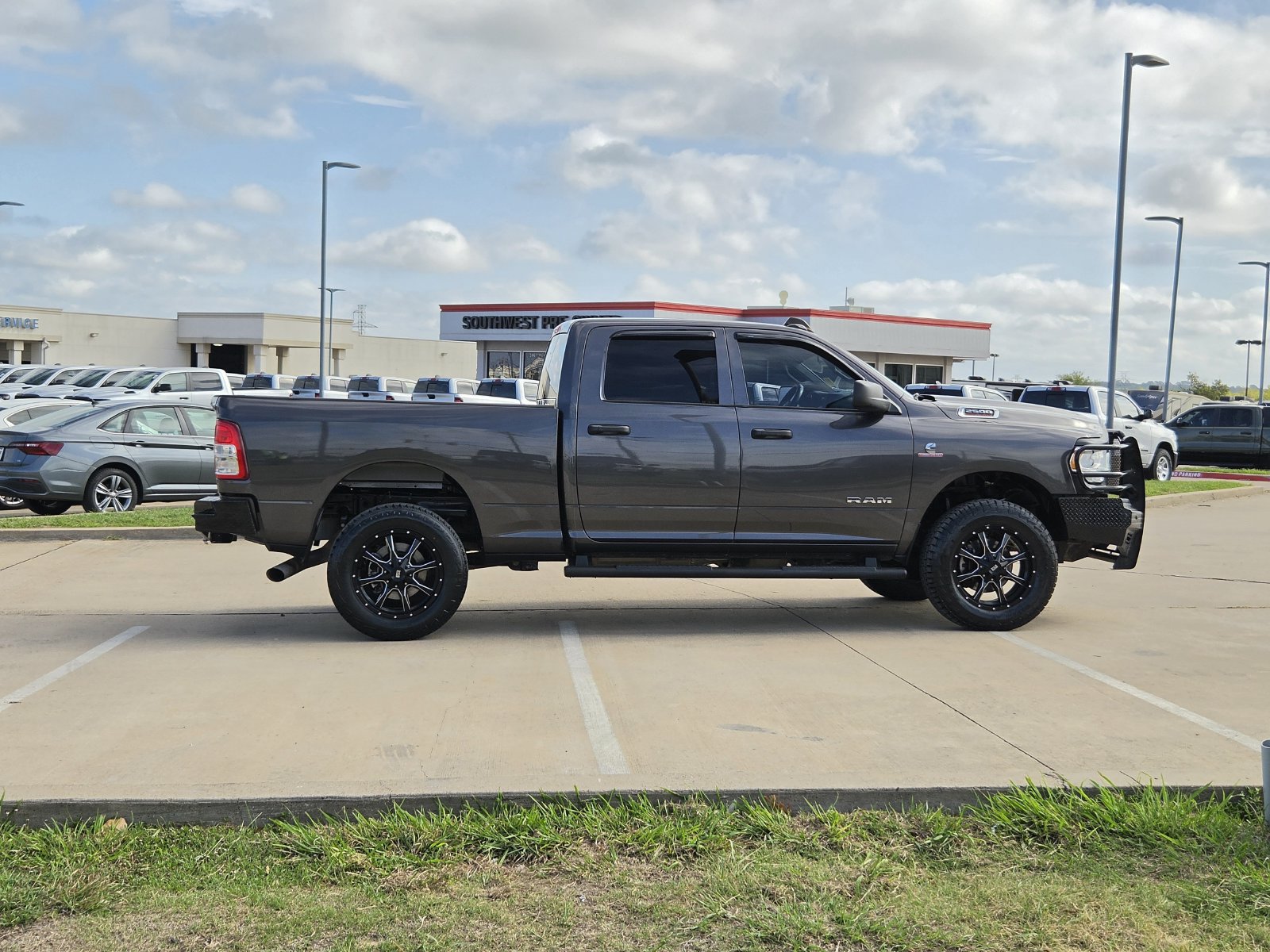 Used 2022 RAM 2500 Tradesman w/ Snow Chief Group AWD/4WD image 7