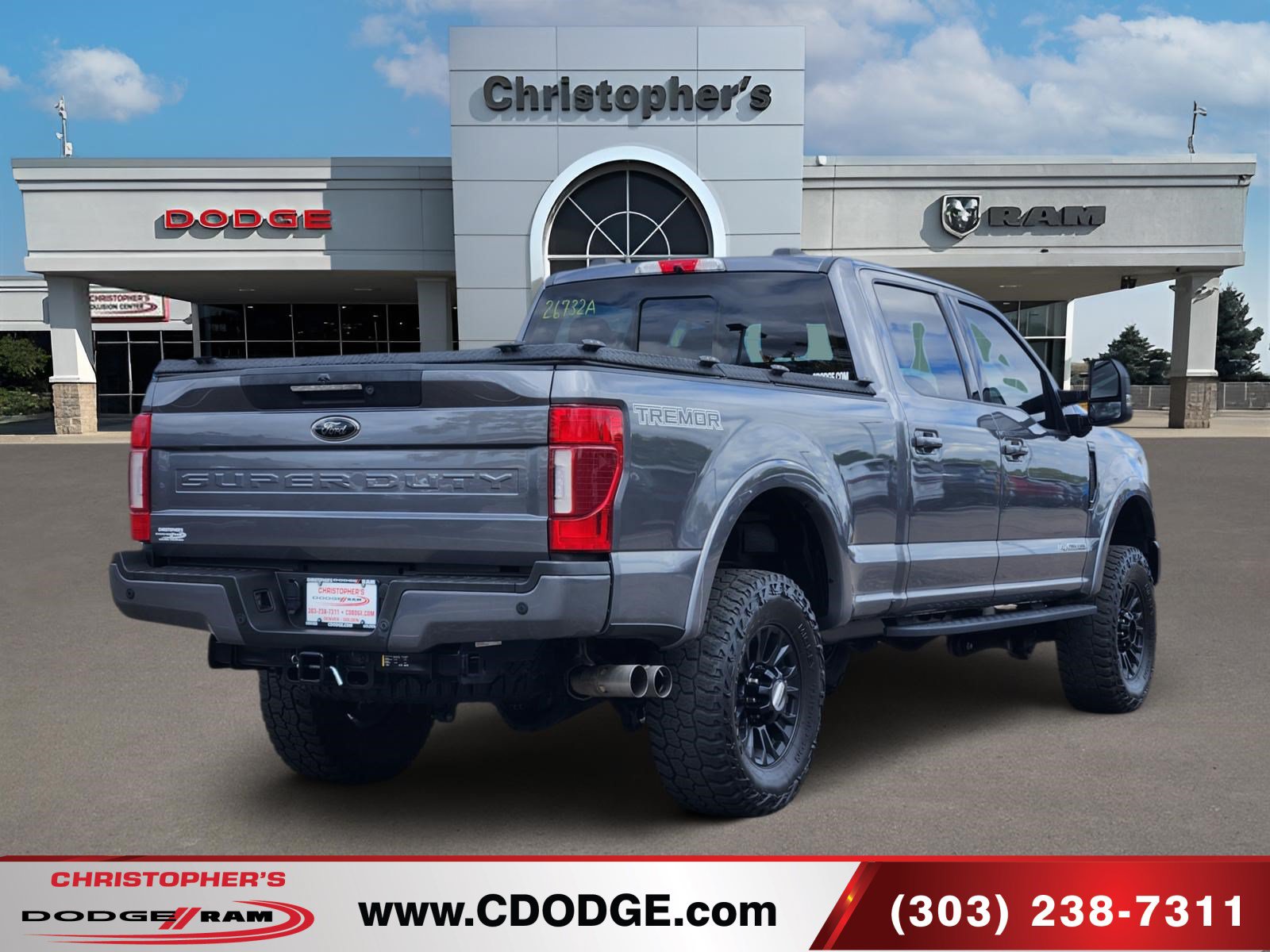 Used 2022 Ford F350 Lariat w/ Tremor Off-Road Package AWD/4WD image 3