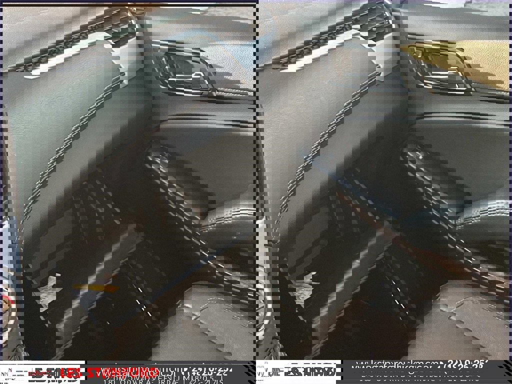 Used 2018 GMC Yukon XL SLT image 34