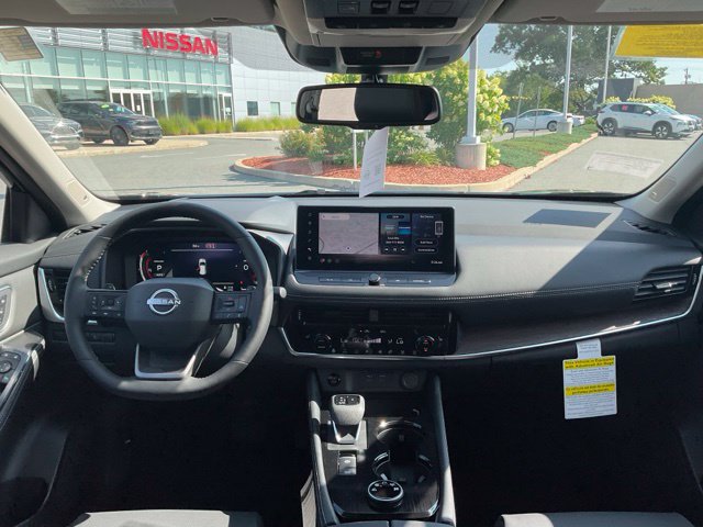 New 2026 Nissan Rogue Platinum w/ Platinum Premium Package AWD/4WD image 16