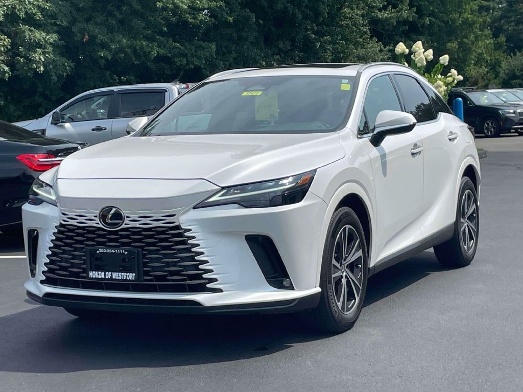 Used 2026 Lexus RX 350 Premium w/ Accessory Package (2T) AWD/4WD image 3