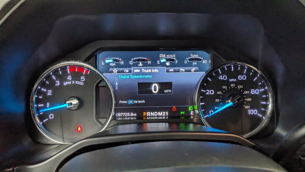 Used 2017 Ford F350 Lariat w/ Chrome Package image 23