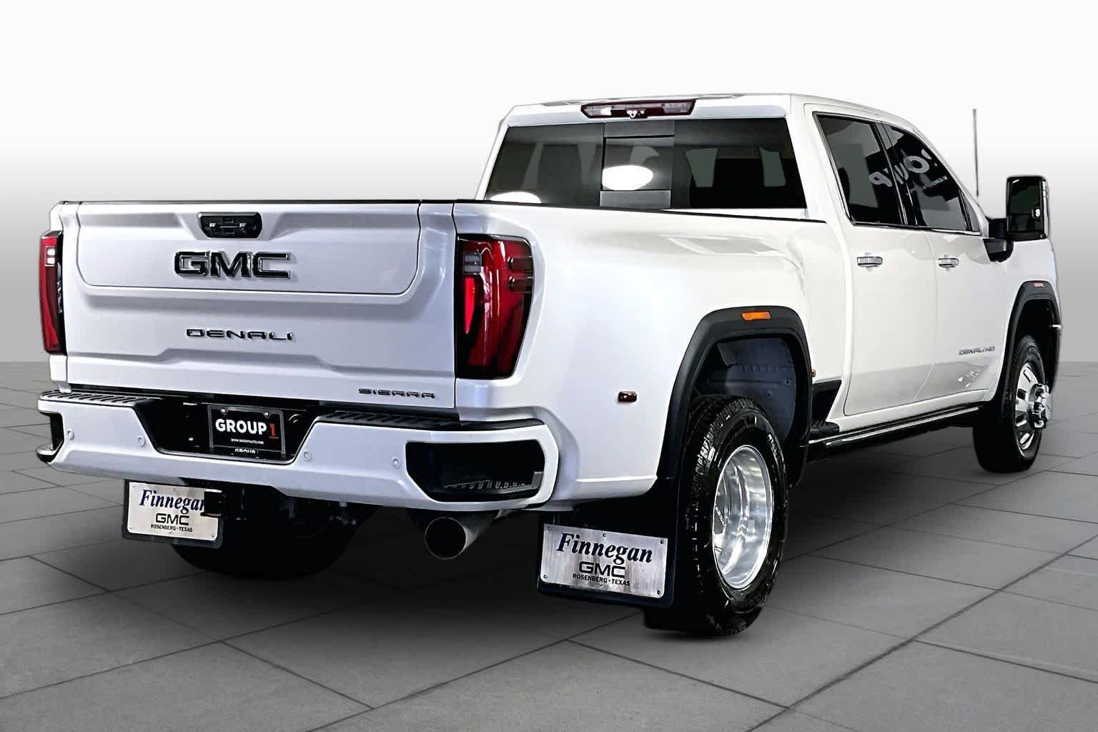 Certified 2024 GMC Sierra 3500 Denali Ultimate AWD/4WD image 13