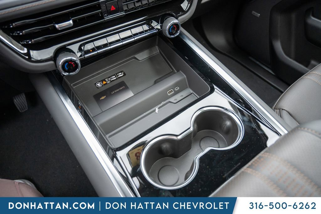 New 2026 Chevrolet Suburban High Country w/ Sun And Tow Package image 11