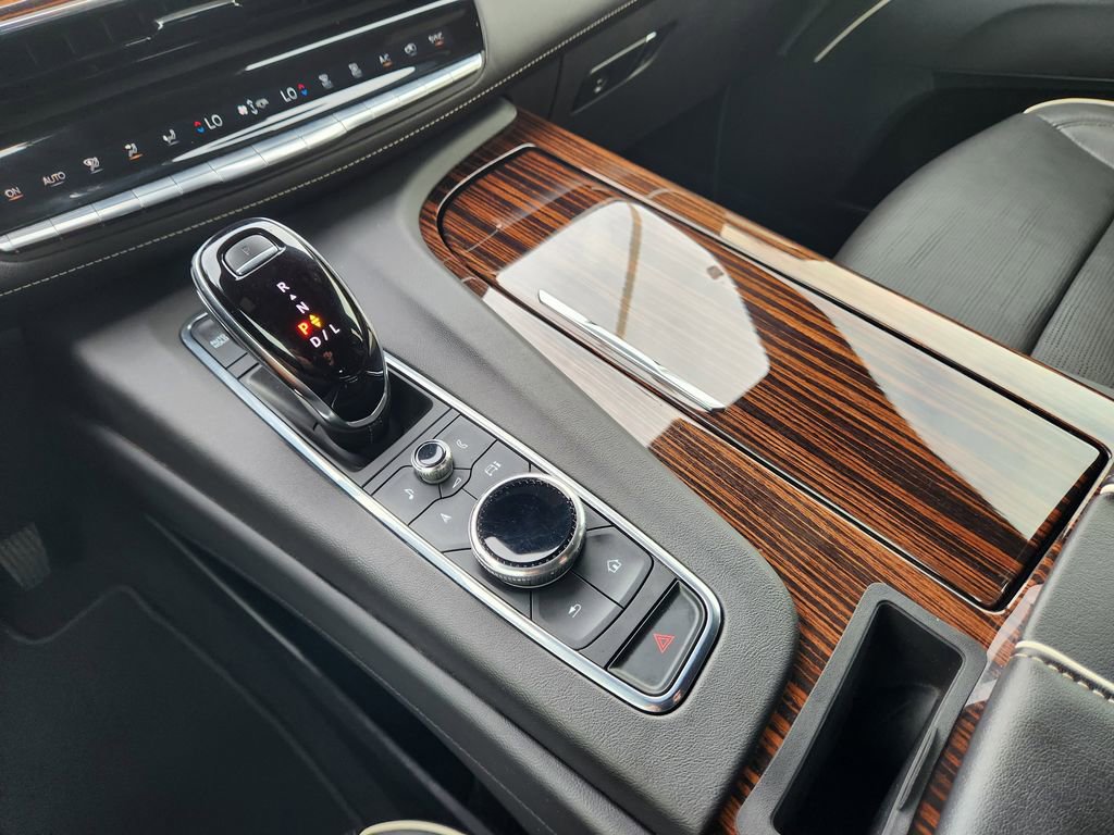 Certified 2021 Cadillac Escalade Premium Luxury image 21