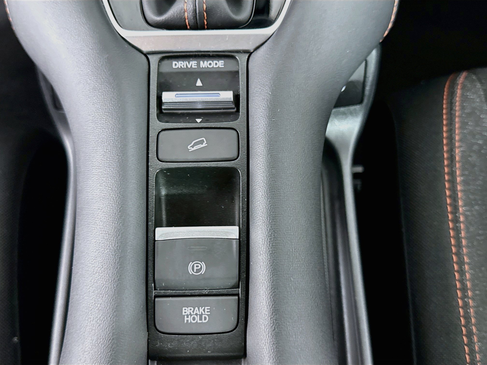 Used 2025 Honda HR-V Sport image 17