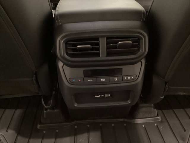 Certified 2023 Honda Pilot Touring image 21