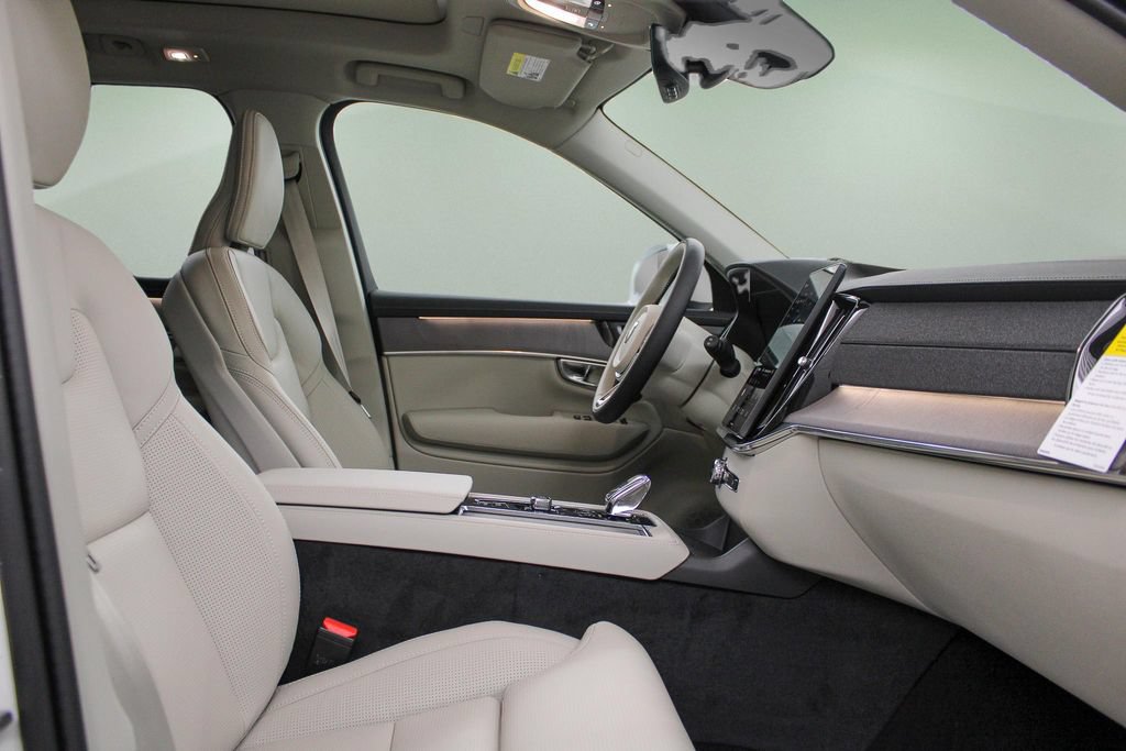 New 2026 Volvo XC90 B6 Ultra w/ Protection Package AWD/4WD image 15