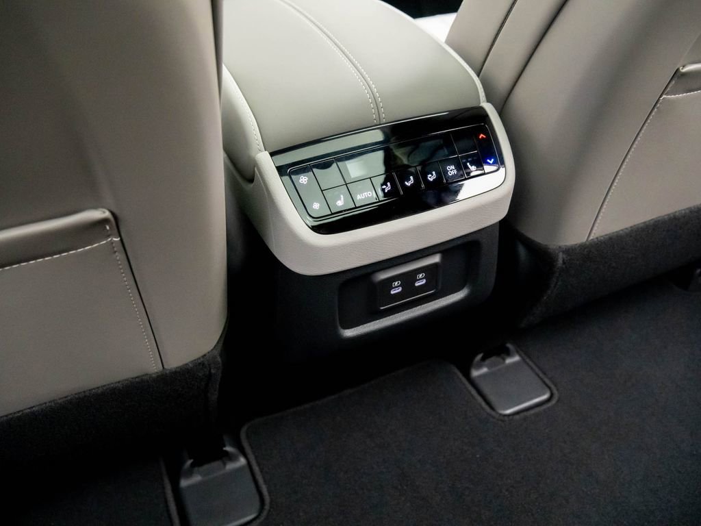 New 2026 INFINITI QX60 Luxe w/ Cargo Package image 18