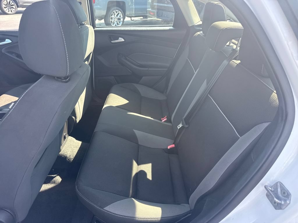 Used 2014 Ford Focus SE FWD image 13