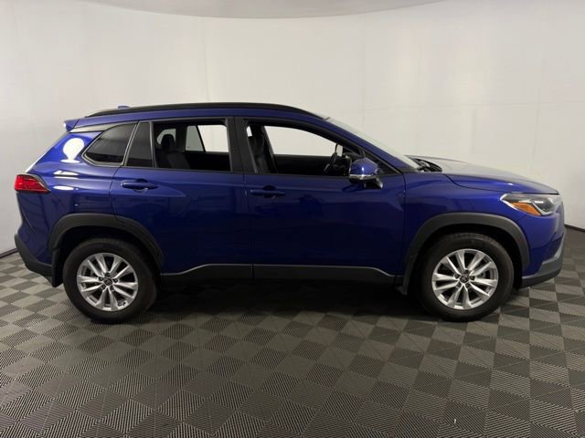 Used 2024 Toyota Corolla Cross LE FWD image 10