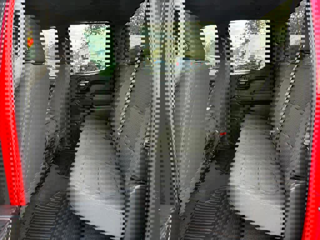 Used 2021 Chevrolet Silverado 1500 Custom Trail Boss w/ LPO, Dark Essentials Package image 9