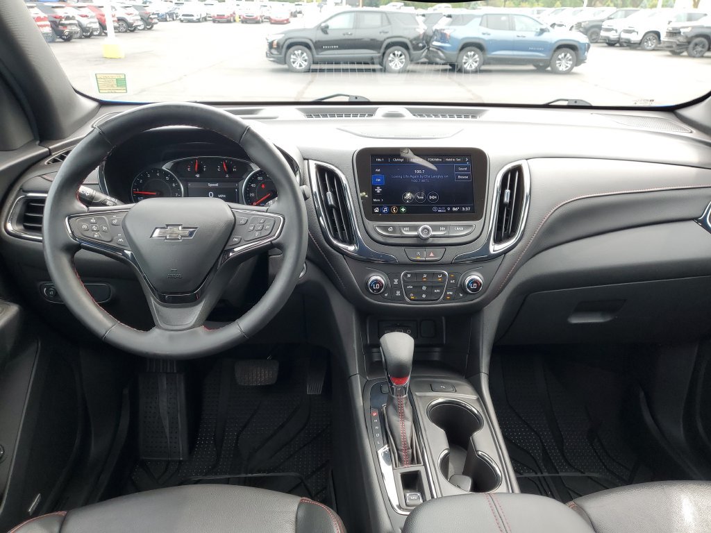 Used 2024 Chevrolet Equinox RS w/ RS Leather Package AWD/4WD image 25