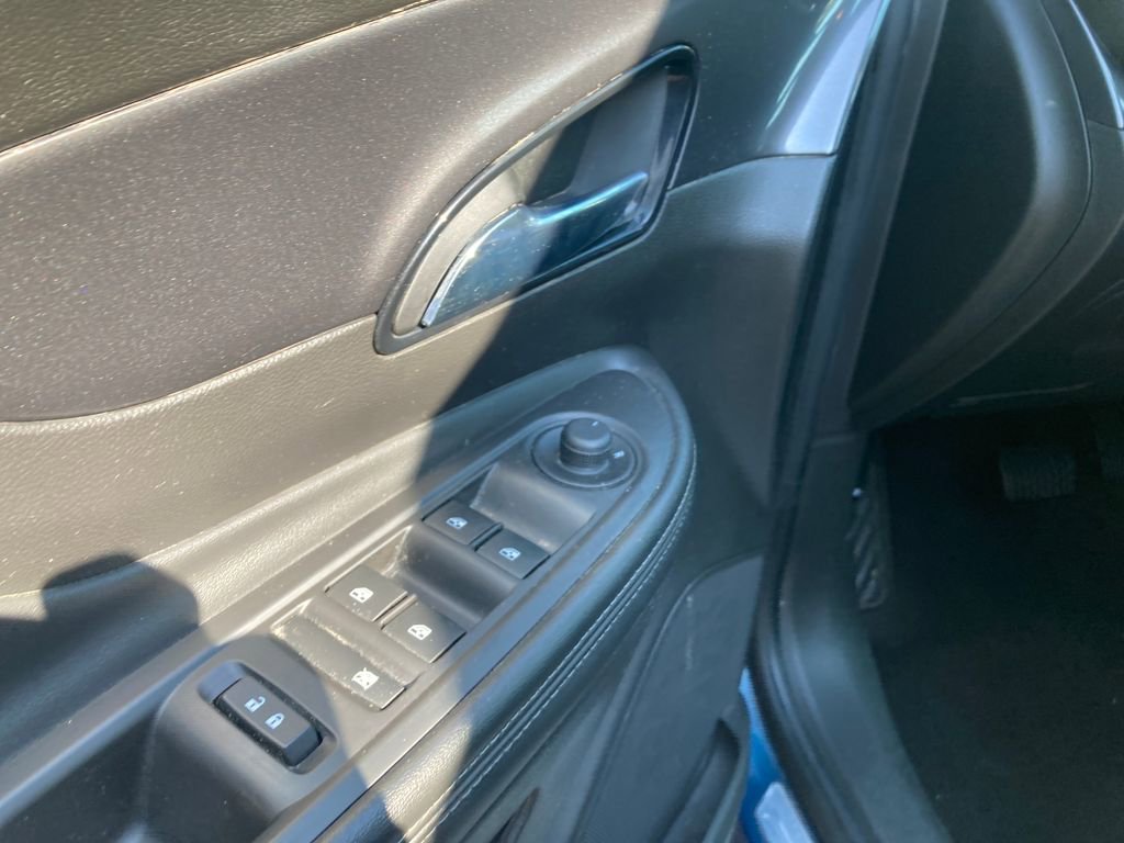 Used 2019 Buick Encore Preferred AWD/4WD image 14